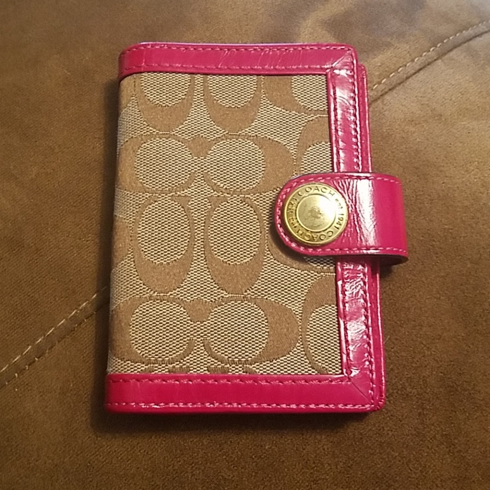 Coach small planner